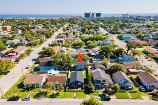 5011 Avenue Q, Galveston, TX 77551 - Photo 1