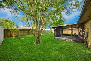 2118 Pilgrims Bend Dr, Friendswood, TX 77546 - Photo 44