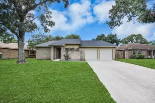 2118 Pilgrims Bend Dr, Friendswood, TX 77546 - Photo 2