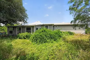 217 Co Rd 373, Uvalde, TX 78801 - Photo 40