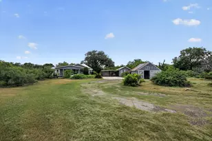 217 Co Rd 373, Uvalde, TX 78801 - Photo 36