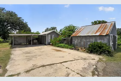 217 County Road 373, Uvalde, TX 78801 - Photo 4