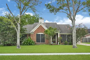 3906 Greenwood Dr, Pearland, TX 77584 - Photo 1