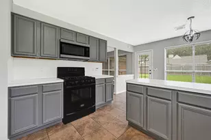 3906 Greenwood Dr, Pearland, TX 77584 - Photo 14