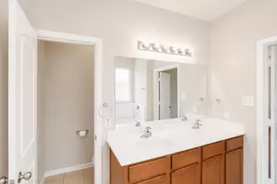 10102 Hidden Falls Dr, Pearland, TX 77584 - Photo 12