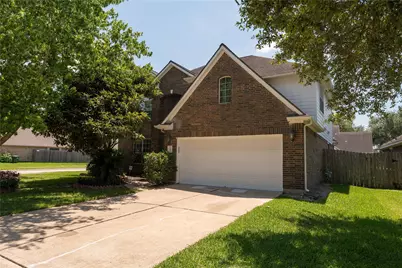 10102 Hidden Falls Drive, Pearland, TX 77584 - Photo 2