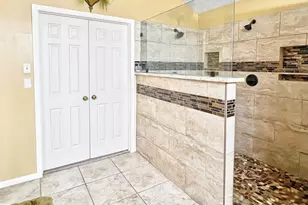 12510 Millvan Dr, Houston, TX 77070 - Photo 16