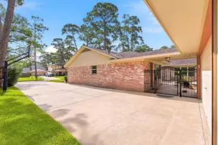 3726 Autumn Ln, Baytown, TX 77521 - Photo 44