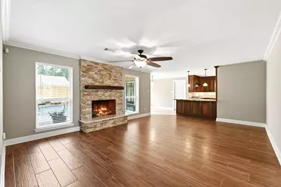 3726 Autumn Lane, Baytown, TX 77521 - Photo 10