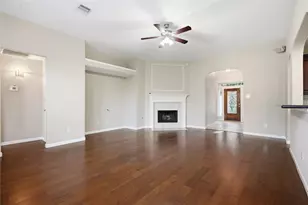2344 Autumn Mist Ln, League City, TX 77573 - Photo 8
