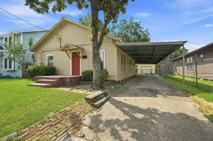 605 W Cleveland St, Baytown, TX 77520 - Photo 1