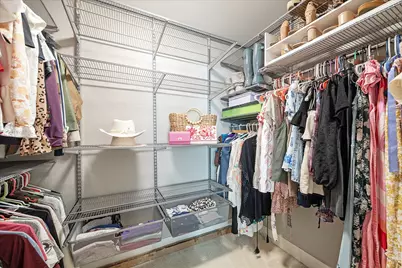 2415 Jamestown Mall #23, Houston, TX 77057 - Photo 30