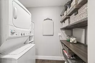 2415 Jamestown Mall, Houston, TX 77057 - Photo 20