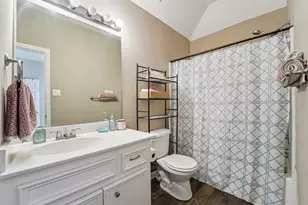 163 N Binnacle Ct, Willis, TX 77318 - Photo 14