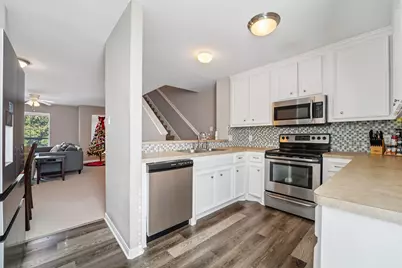 163 N Binnacle Court #B, Willis, TX 77318 - Photo 10