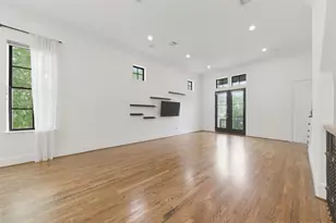 2702 Cortlandt St, Houston, TX 77008 - Photo 12