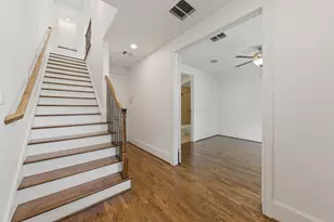 2702 Cortlandt St, Houston, TX 77008 - Photo 8