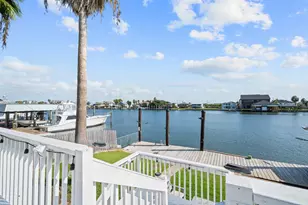 906 91st St, Galveston, TX 77554 - Photo 38
