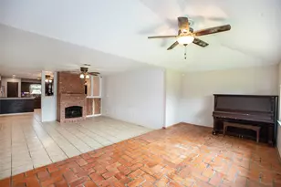 5011 Encino Ct, Friendswood, TX 77546 - Photo 14