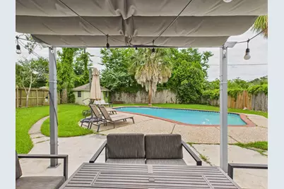 9202 Bintliff Drive, Houston, TX 77074 - Photo 38