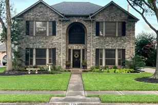 126 Shadow Wood Dr, Sugar Land, TX 77498 - Photo 1