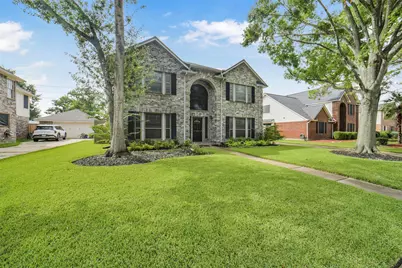 126 Shadow Wood Drive, Sugar Land, TX 77498 - Photo 2