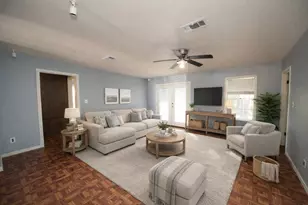 1211 W Jefferson St, Brenham, TX 77833 - Photo 4