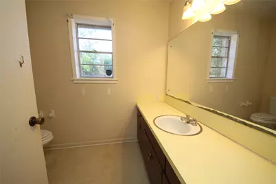 1211 W Jefferson Street, Brenham, TX 77833 - Photo 10