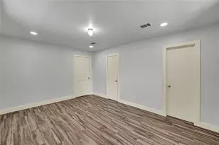 211 Walter Dr, Cleveland, TX 77328 - Photo 12