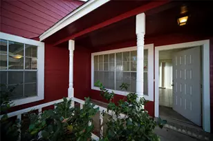 12051 Spring Grove Dr, Houston, TX 77099 - Photo 2