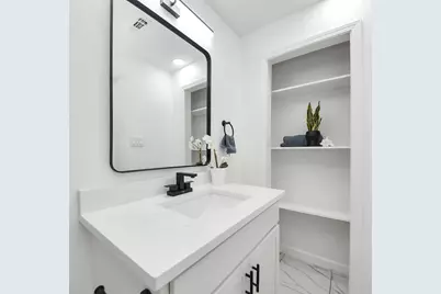 6314 Silver Chalice Drive, Houston, TX 77088 - Photo 20