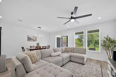 3233 Creston Gate Drive, Houston, TX 77047 - Photo 8