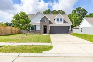 103 Lakeway Circle, Anahuac, TX 77514 - Photo 4