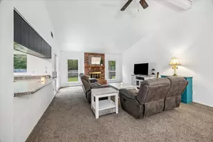 3235 Villagedale Dr, Kingwood, TX 77339 - Photo 4