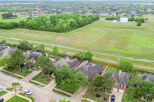 3118 Chappelwood Dr, Pearland, TX 77584 - Photo 2