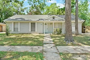 23215 Canyon Lake Dr, Spring, TX 77373 - Photo 2