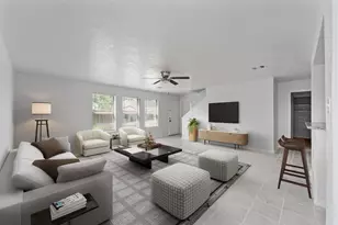 12226 Greencanyon Dr, Houston, TX 77044 - Photo 2