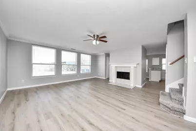 2438 Glenholly Park Drive, Sugar Land, TX 77498 - Photo 10