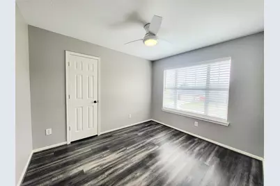 8722 Ashlawn Drive, Houston, TX 77083 - Photo 16