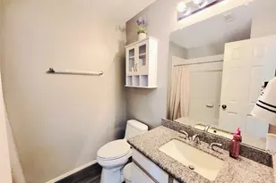 8722 Ashlawn Dr, Houston, TX 77083 - Photo 18