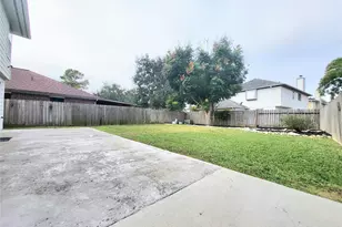 8722 Ashlawn Dr, Houston, TX 77083 - Photo 20