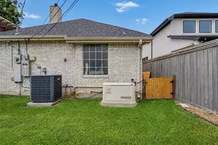 1914 Restridge Dr, Houston, TX 77055 - Photo 8