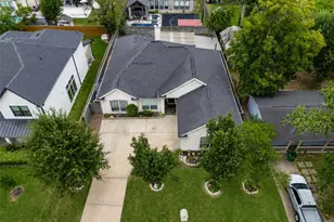 1914 Restridge Dr, Houston, TX 77055 - Photo 2
