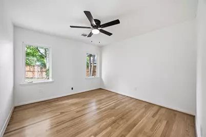 8419 Bluegate Court, Houston, TX 77025 - Photo 10
