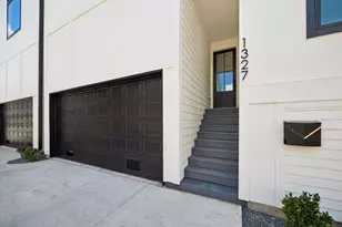 1327 W 22nd St, Houston, TX 77008 - Photo 30