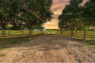 10769 Fm 1094 Road, Sealy, TX 77474 - Photo 2