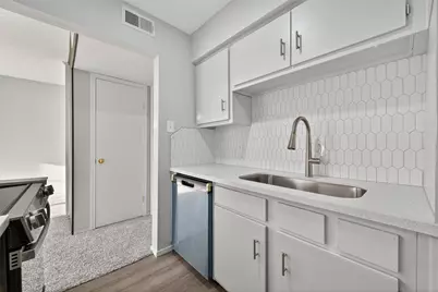 6410 Del Monte #93, Houston, TX 77057 - Photo 10