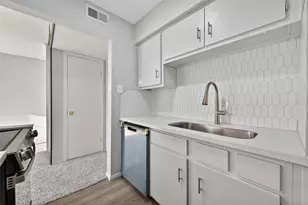 6410 Del Monte, Houston, TX 77057 - Photo 10