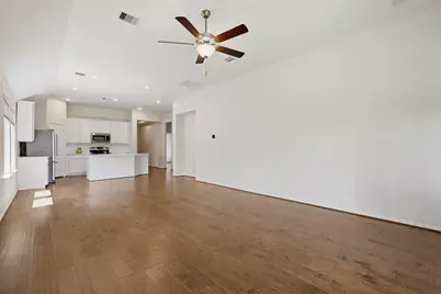 2734 Meadow View Lane, Conroe, TX 77385 - Photo 12