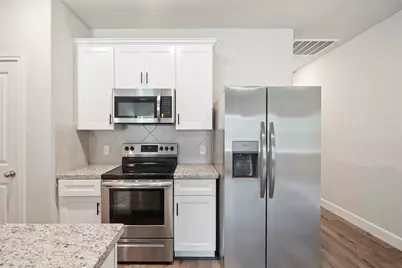 412/414 Avenue H, Conroe, TX 77301 - Photo 4